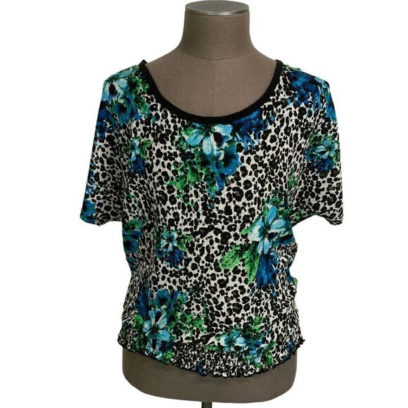 Urban Mix Junior's size 2X Black white animal Print floral short sleeve blouse - Picture 13 of 14